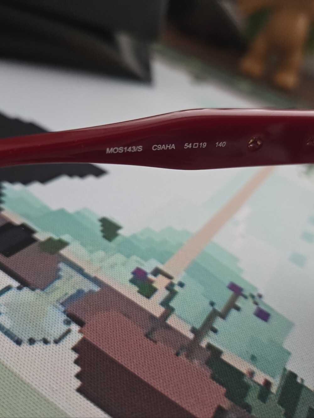 Moschino Red Wine Burgundy Buckle Designer Sunglasses New With Case - Picture 6 of 6